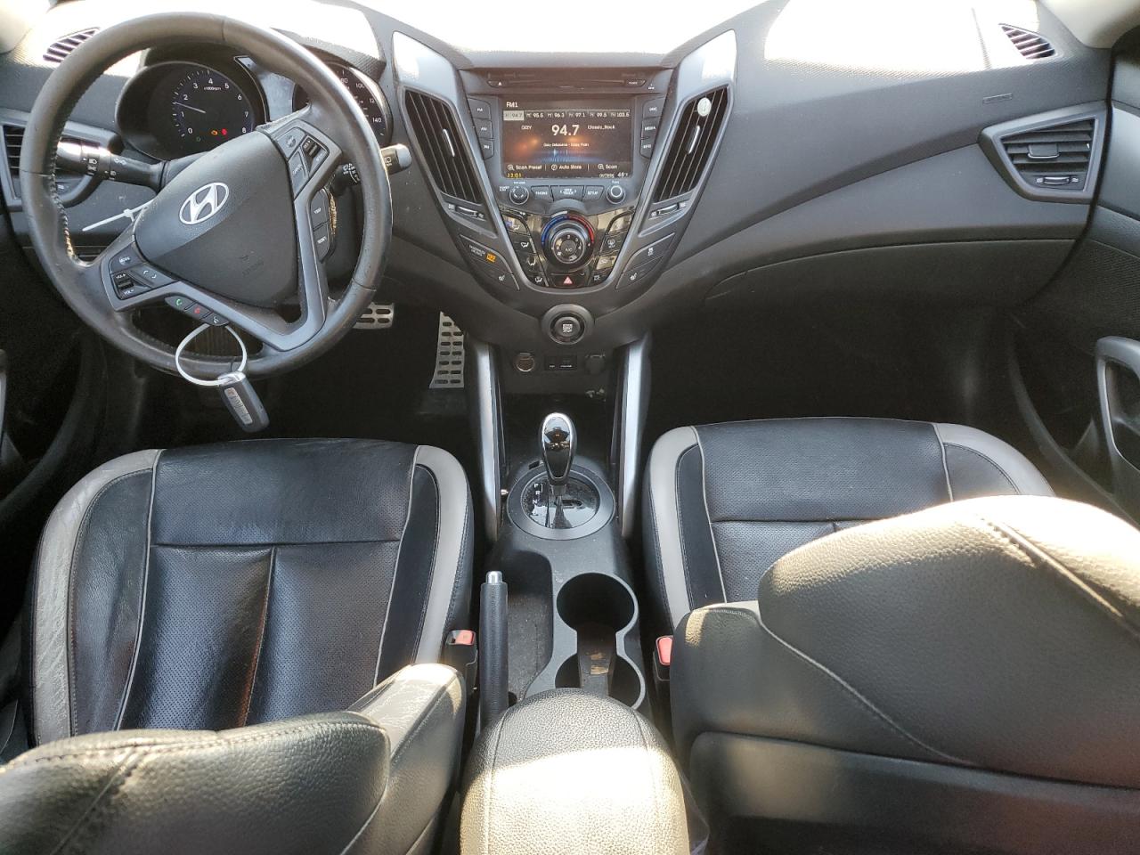 HYUNDAI VELOSTER TURBO