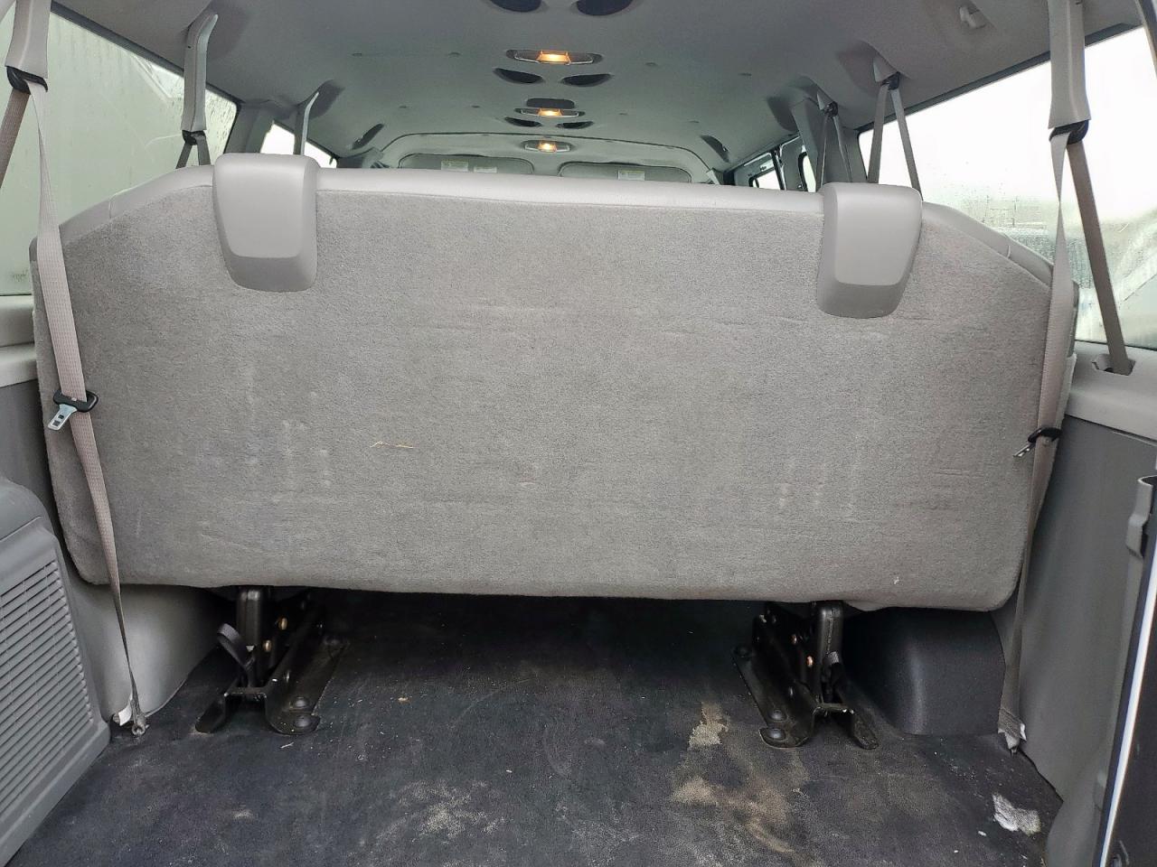 FORD ECONOLINE E350 SUPER DUTY WAGON