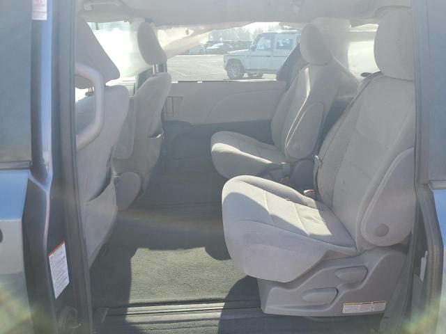 2017 TOYOTA SIENNA LE #3304889536