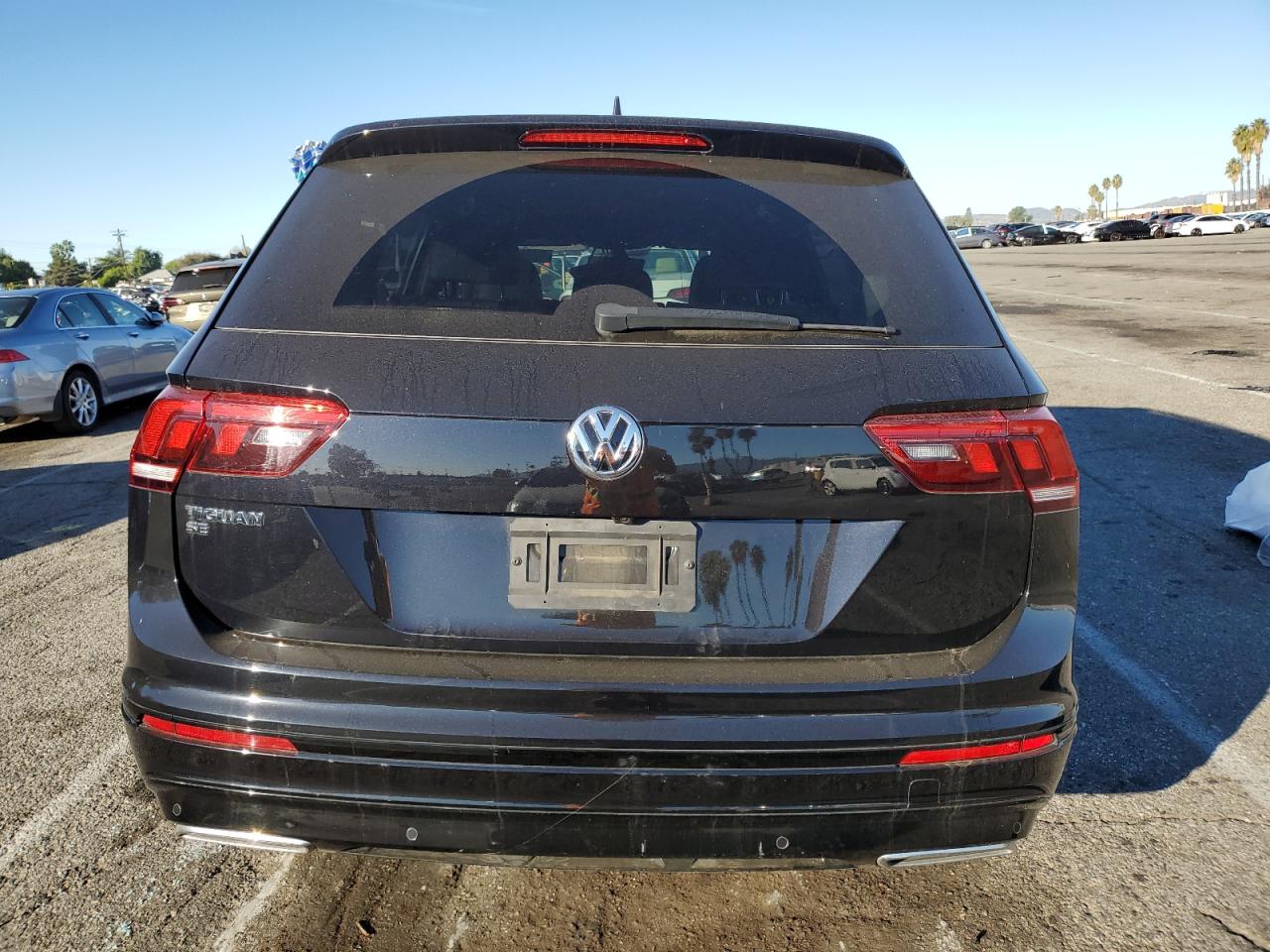 VOLKSWAGEN TIGUAN SE