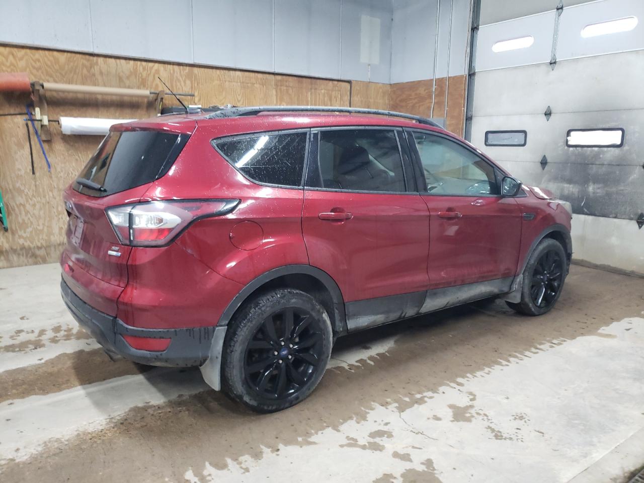 FORD ESCAPE SE