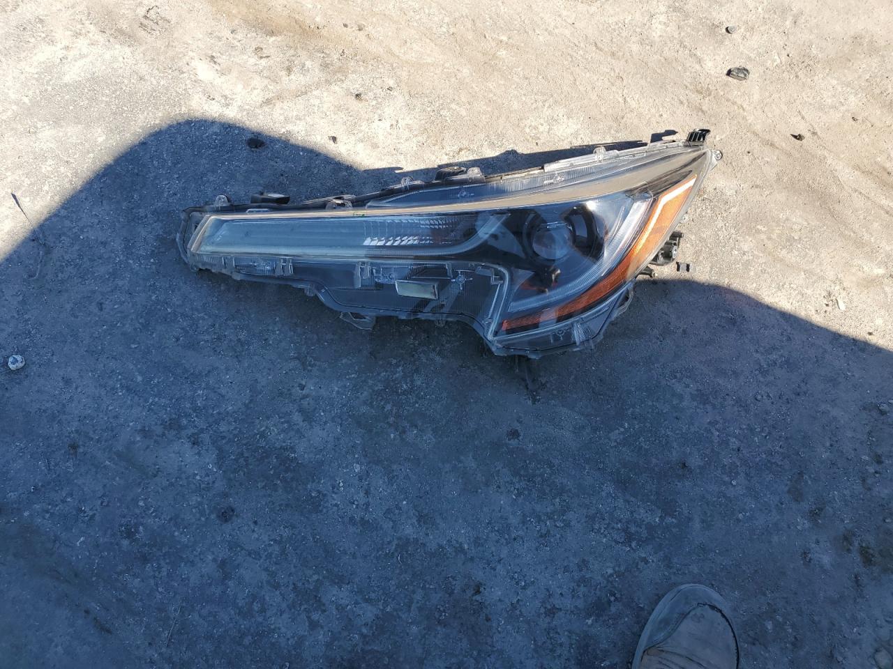 Lot #3302885958 2020 TOYOTA COROLLA LE