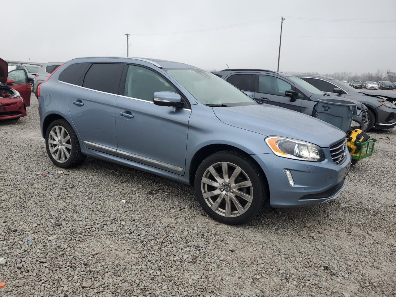 VOLVO XC60 T5 INSCRIPTION