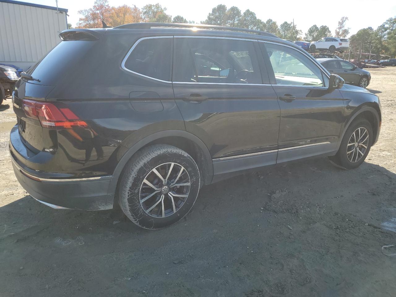 VOLKSWAGEN TIGUAN SE