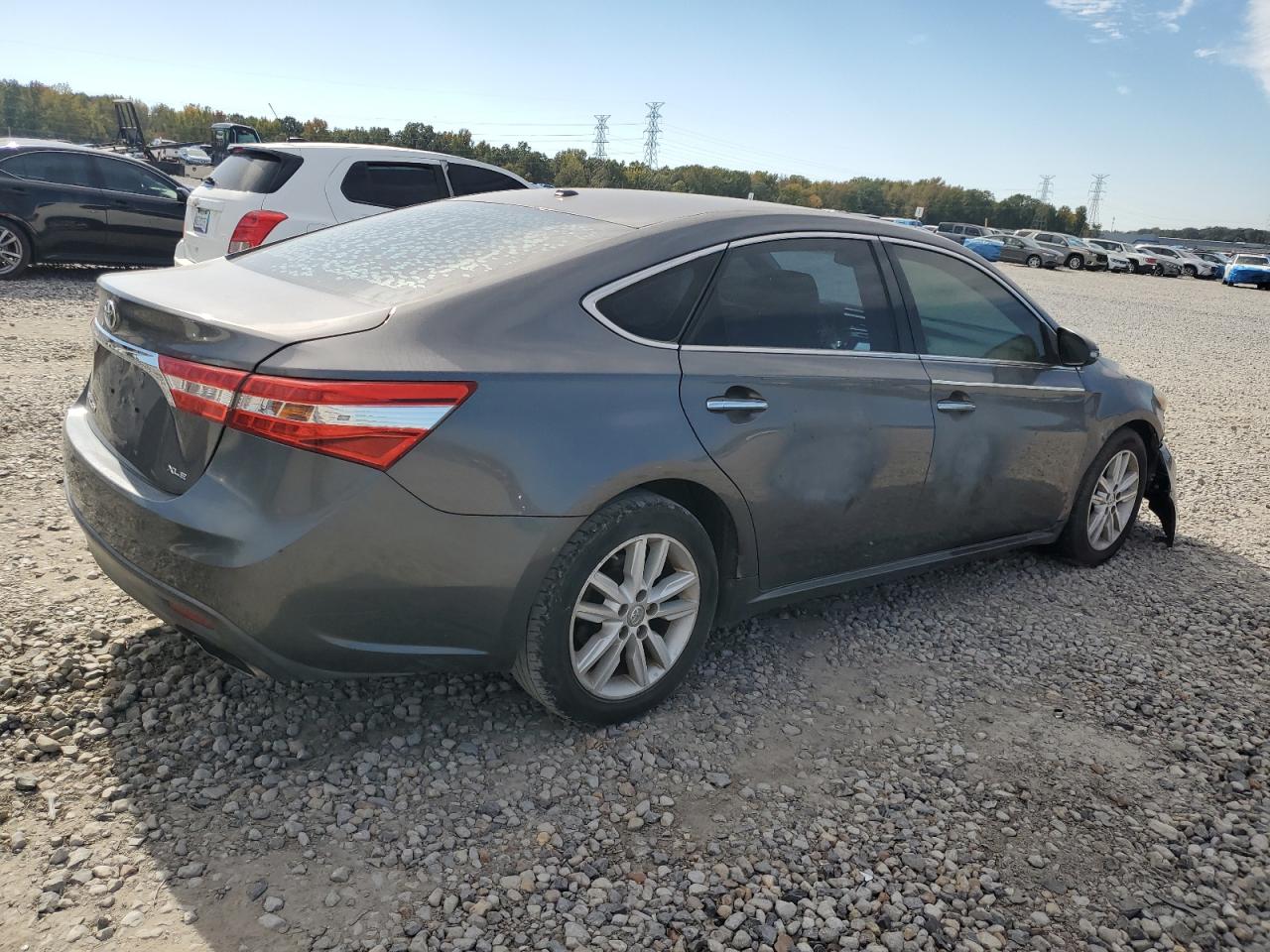 TOYOTA AVALON XLE