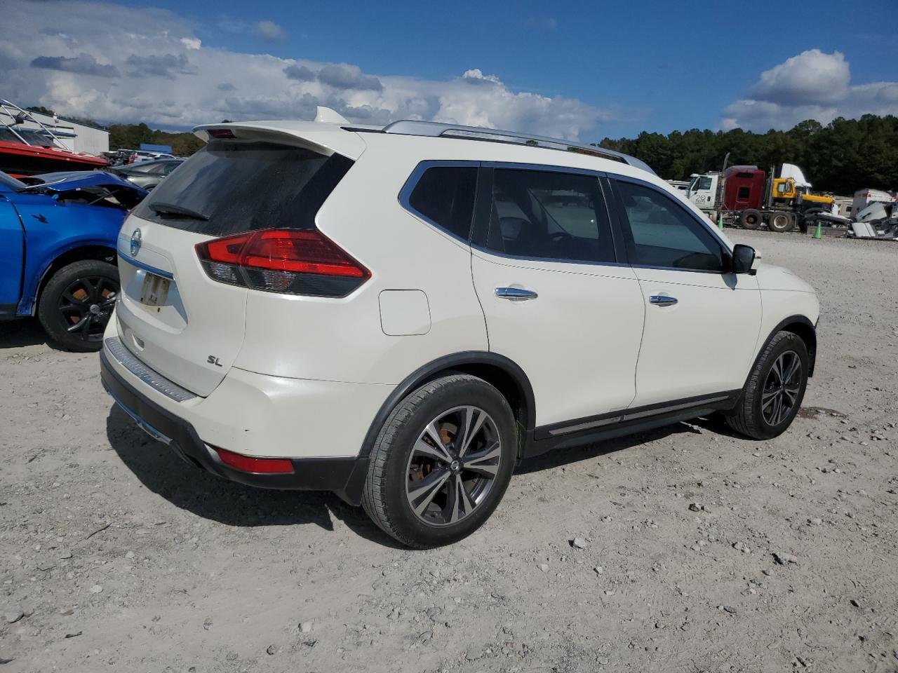NISSAN ROGUE S