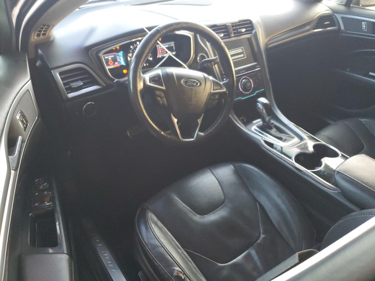 FORD FUSION TITANIUM PHEV