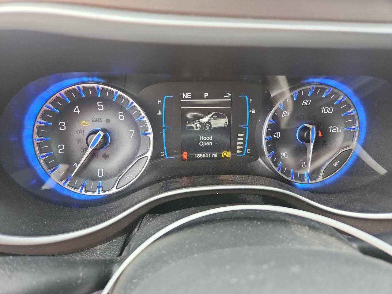 CHRYSLER PACIFICA TOURING L