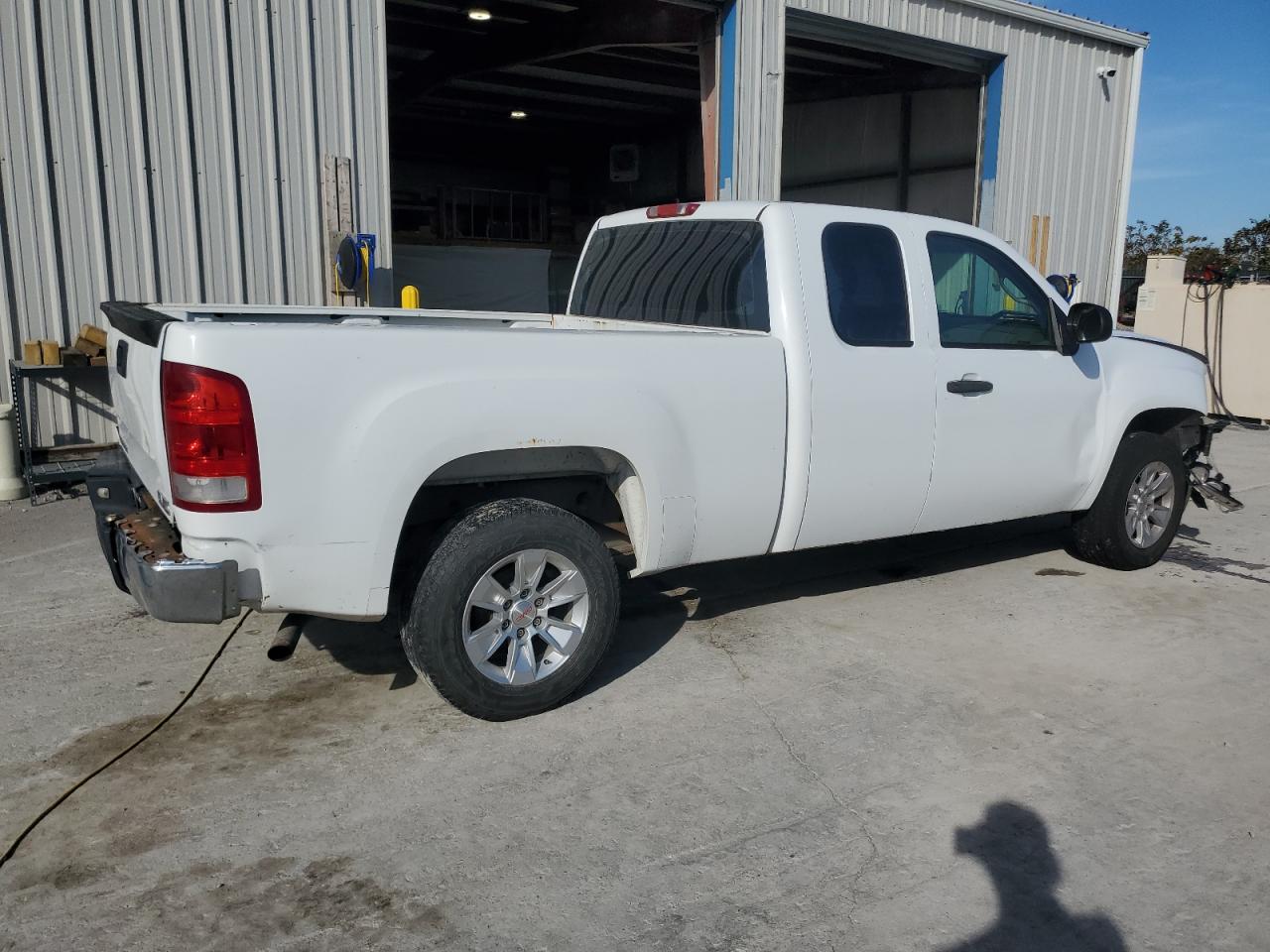 Lot #3309585585 2008 GMC SIERRA C15