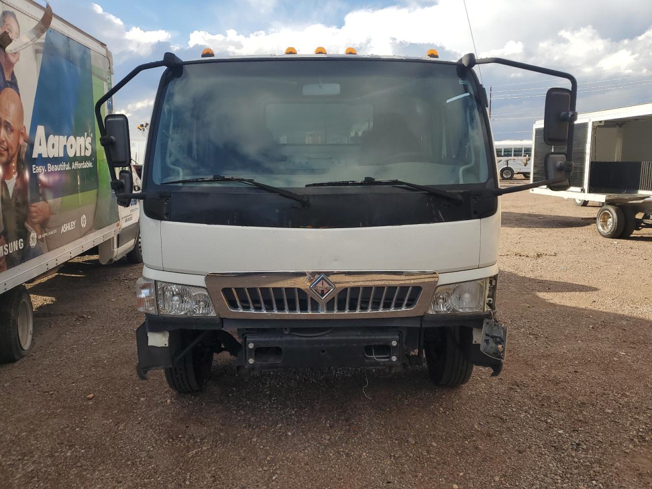 Lot #3294109946 2007 INTERNATIONAL CF 600