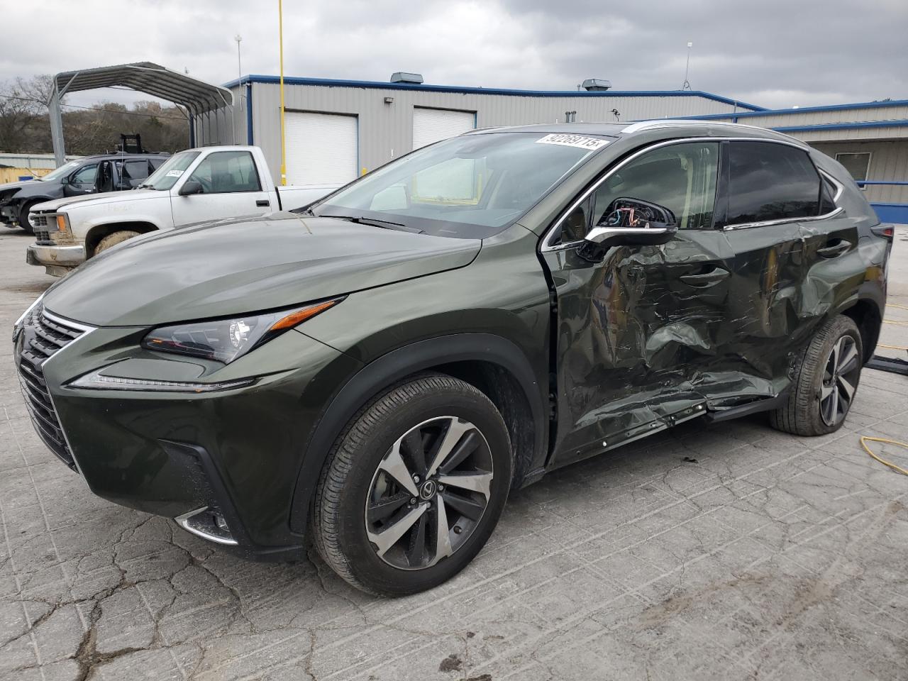 LEXUS NX 300 BASE