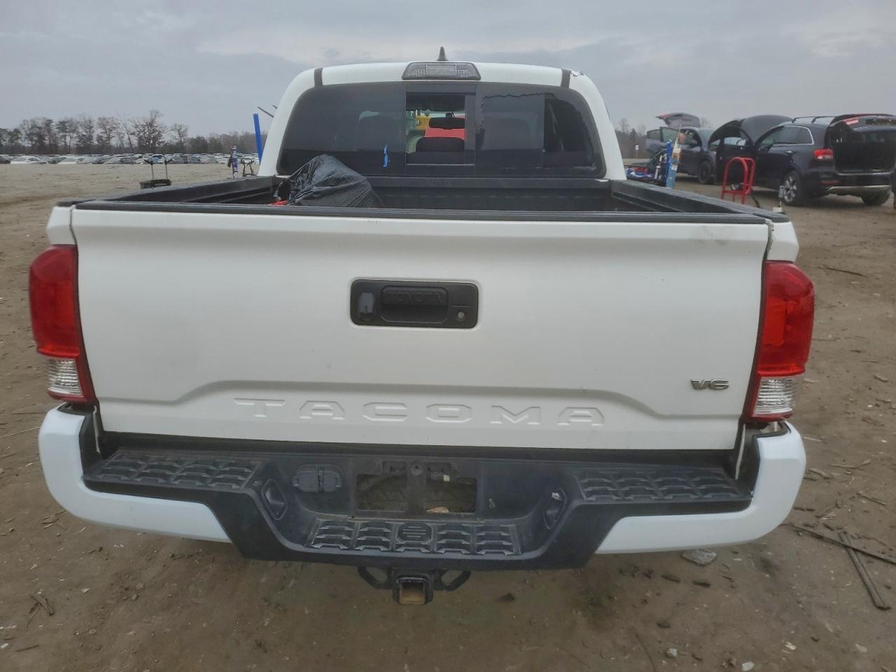 TOYOTA TACOMA DOUBLE CAB