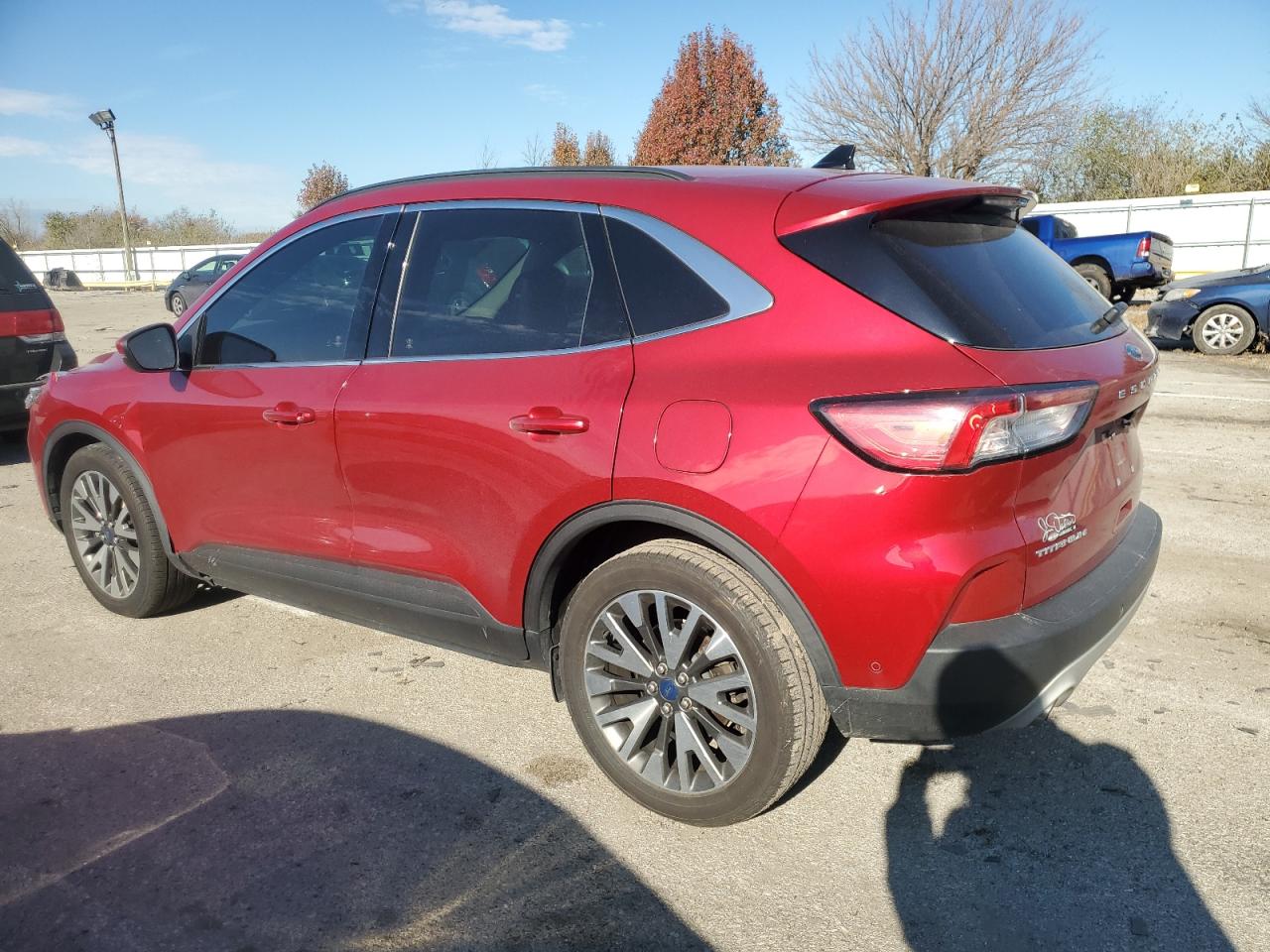 FORD ESCAPE TITANIUM