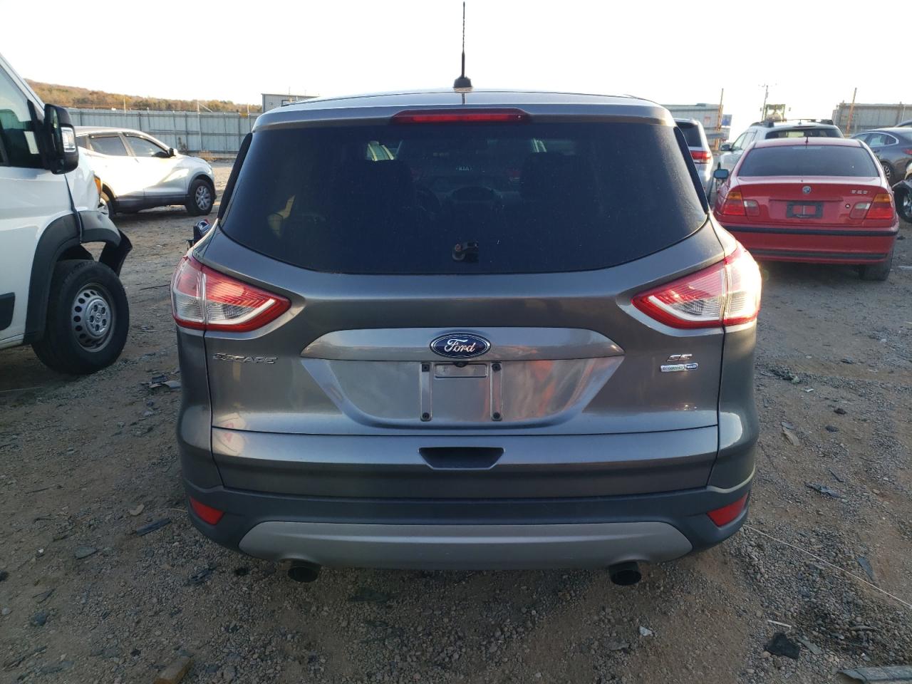 FORD ESCAPE SE
