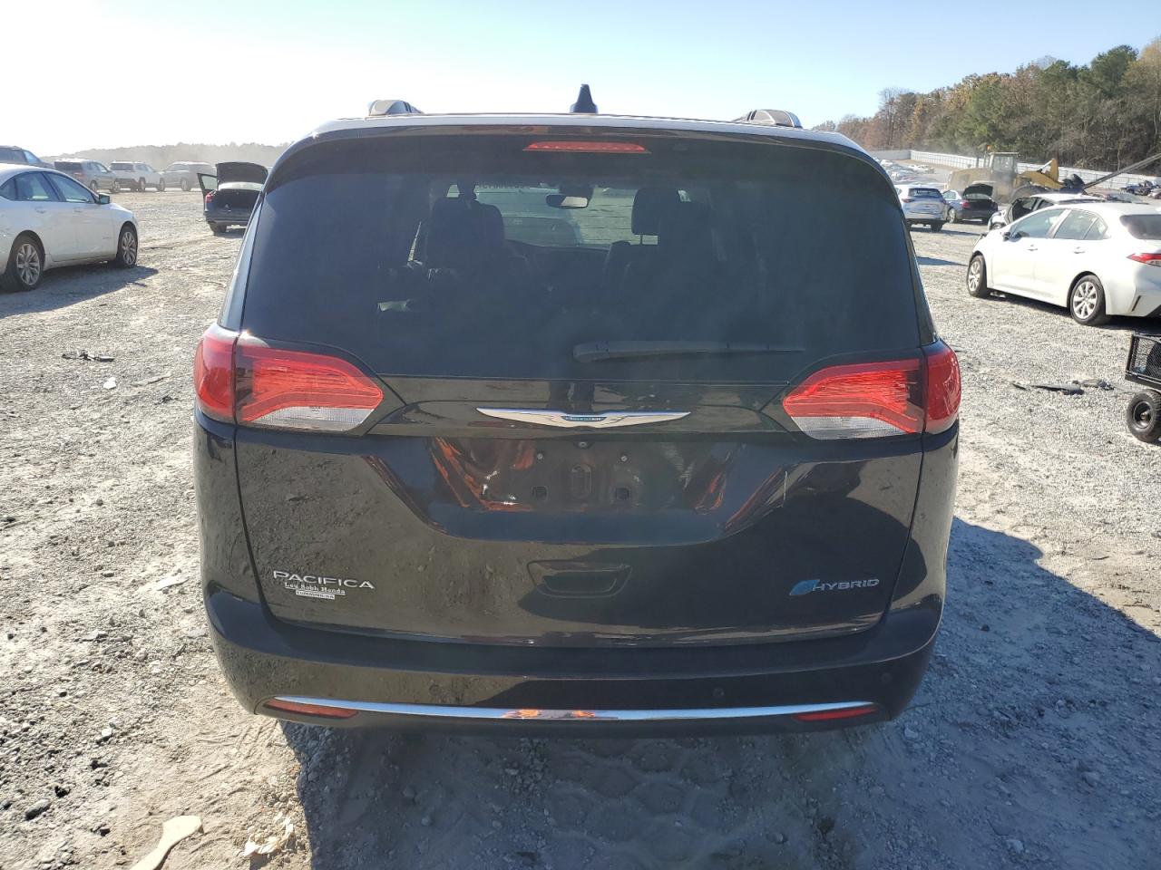 CHRYSLER PACIFICA HYBRID LIMITED