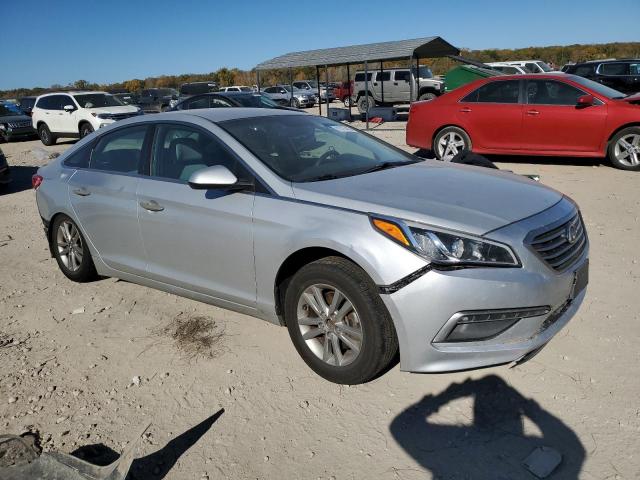 2015 HYUNDAI SONATA SE - 5NPE24AF2FH073456