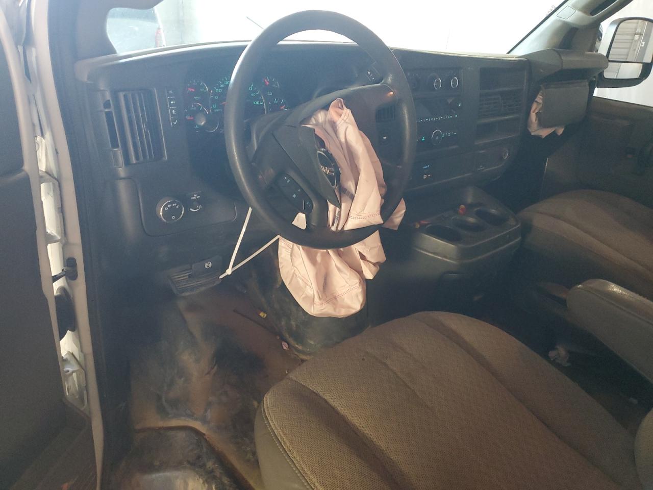 Lot #3290266267 2017 GMC 2500