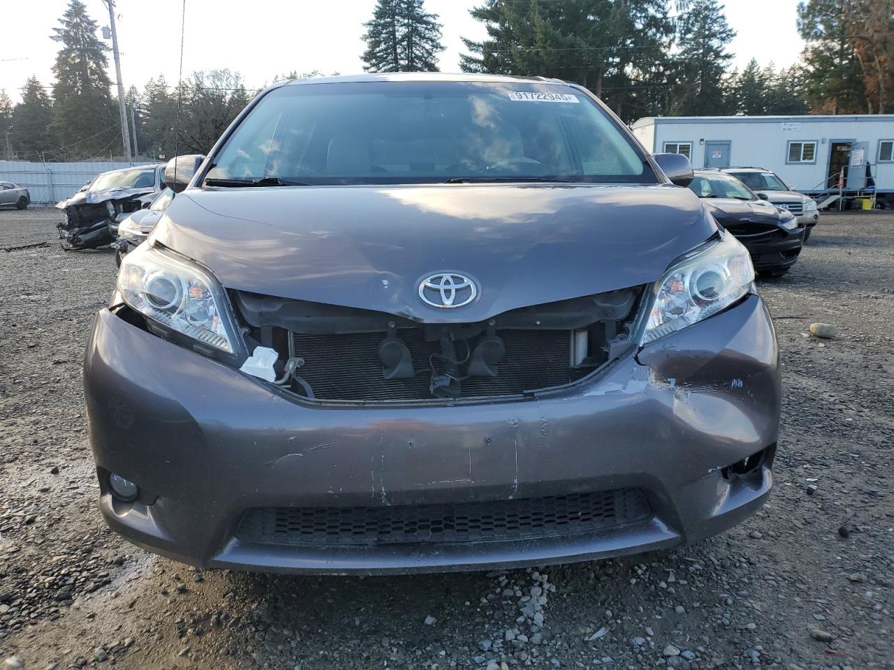 Lot #3316081250 2012 TOYOTA SIENNA XLE