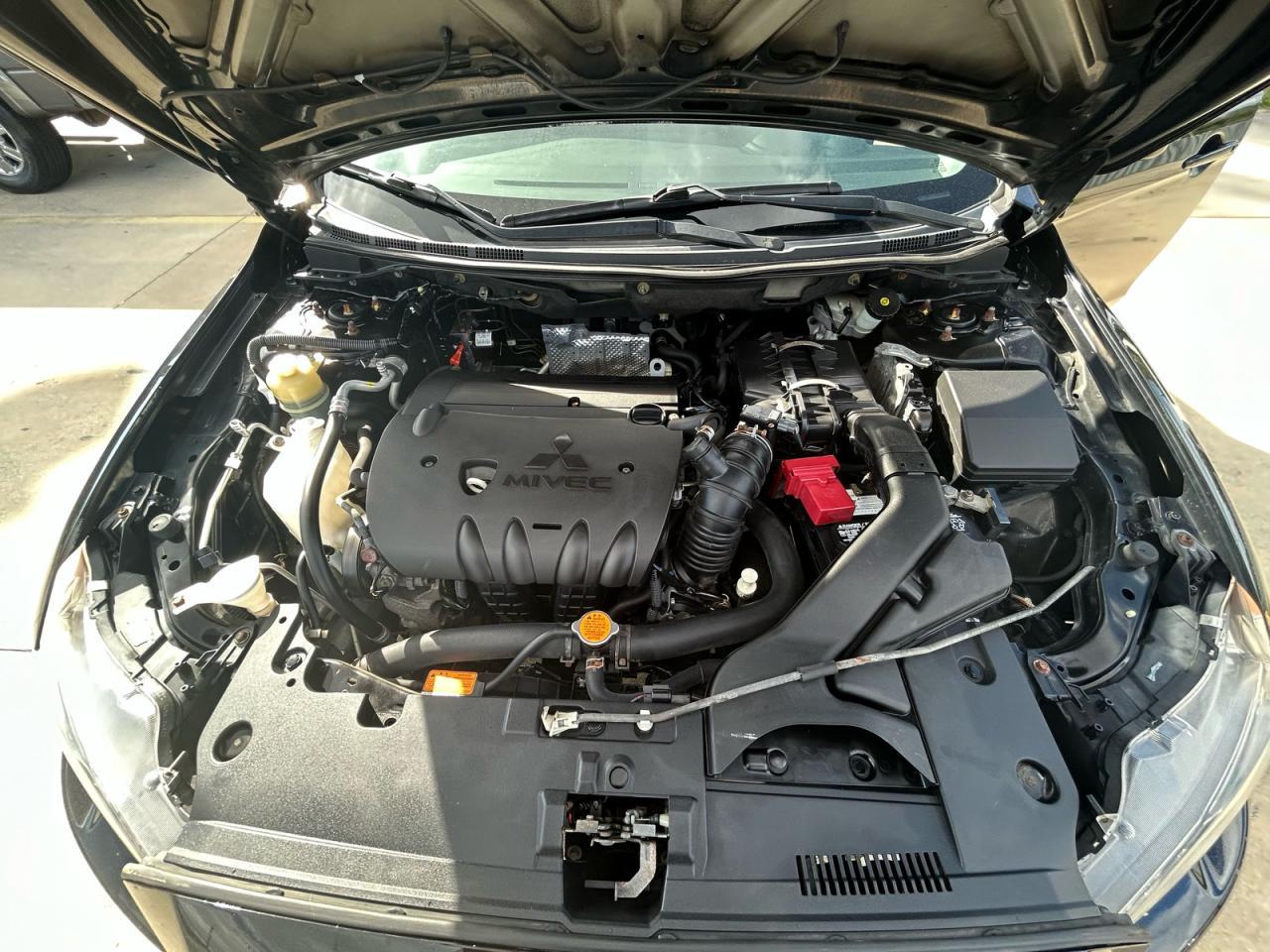 MITSUBISHI LANCER SE