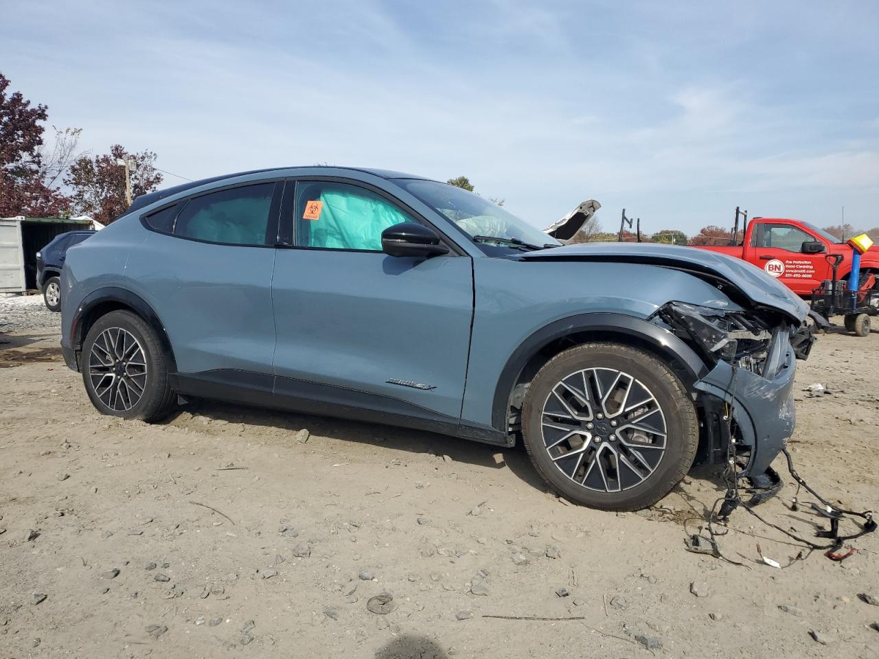 FORD MUSTANG PREMIUM