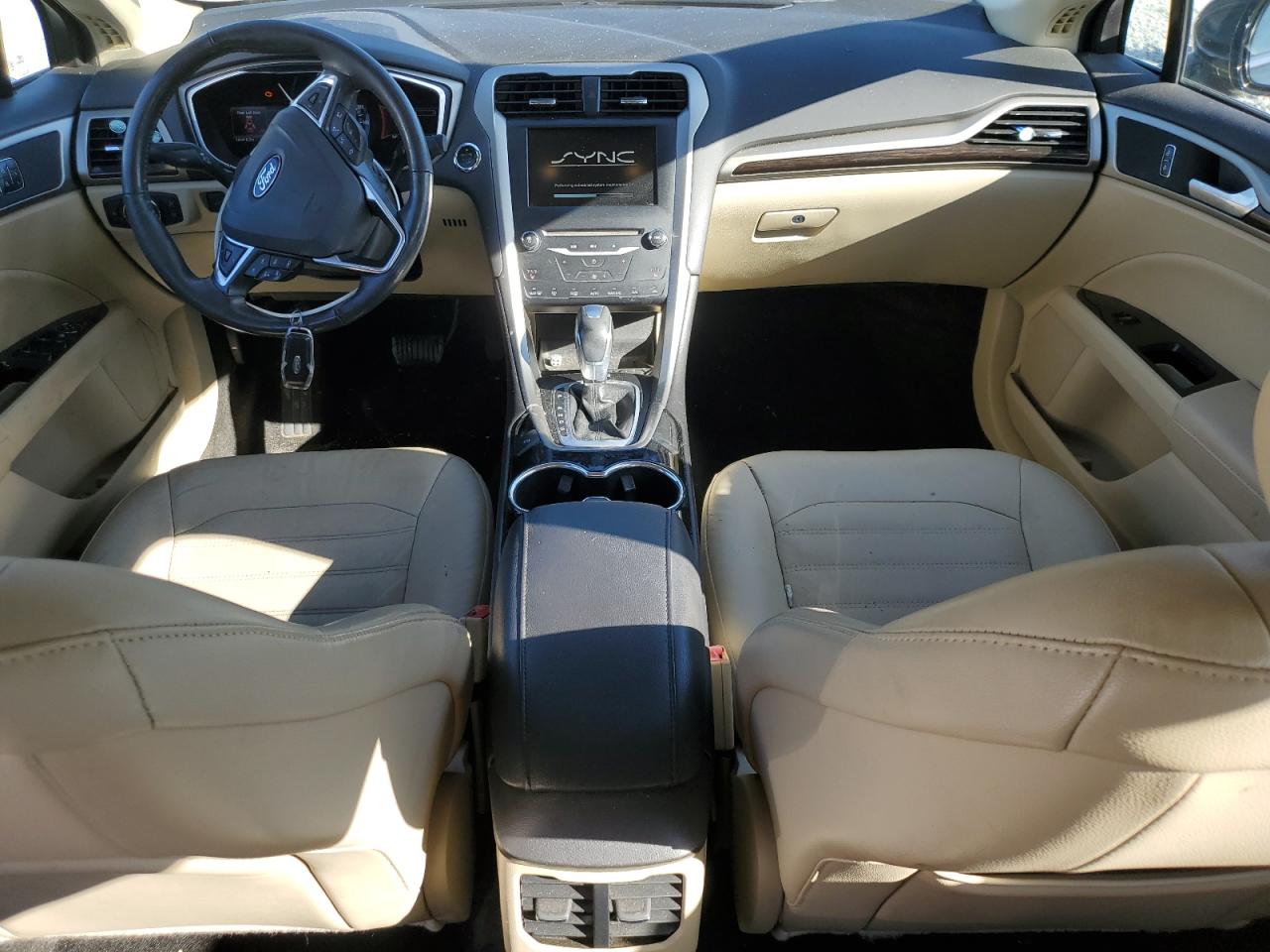 FORD FUSION SE