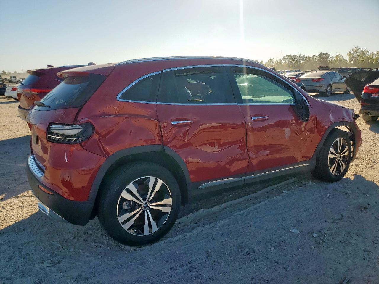 MERCEDES-BENZ GLA-CLASS 250