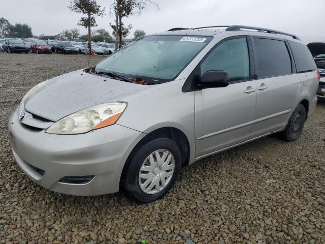 Global Auto Auctions: 2006 TOYOTA SIENNA CE