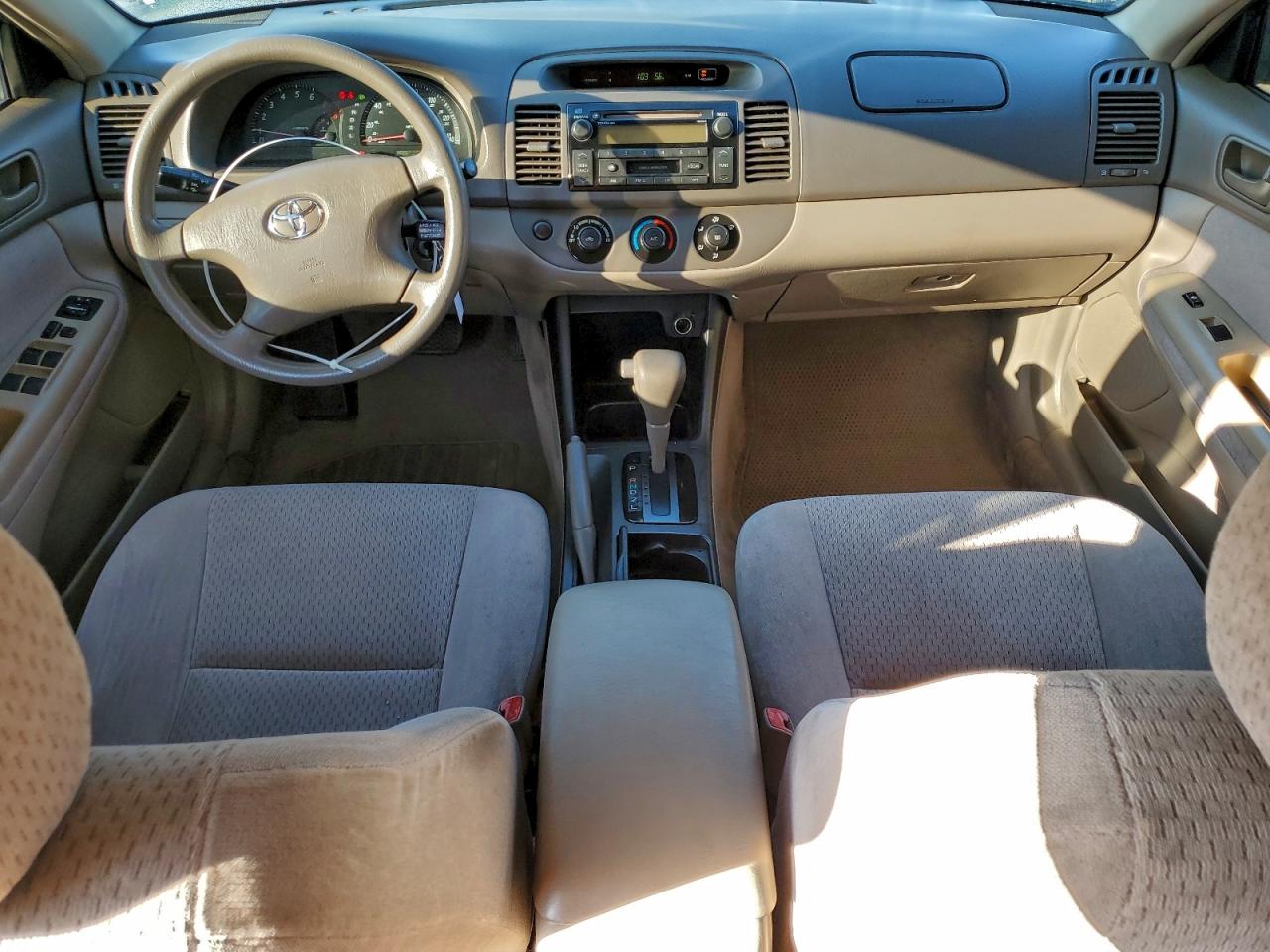 Lot #3308523610 2004 TOYOTA CAMRY LE