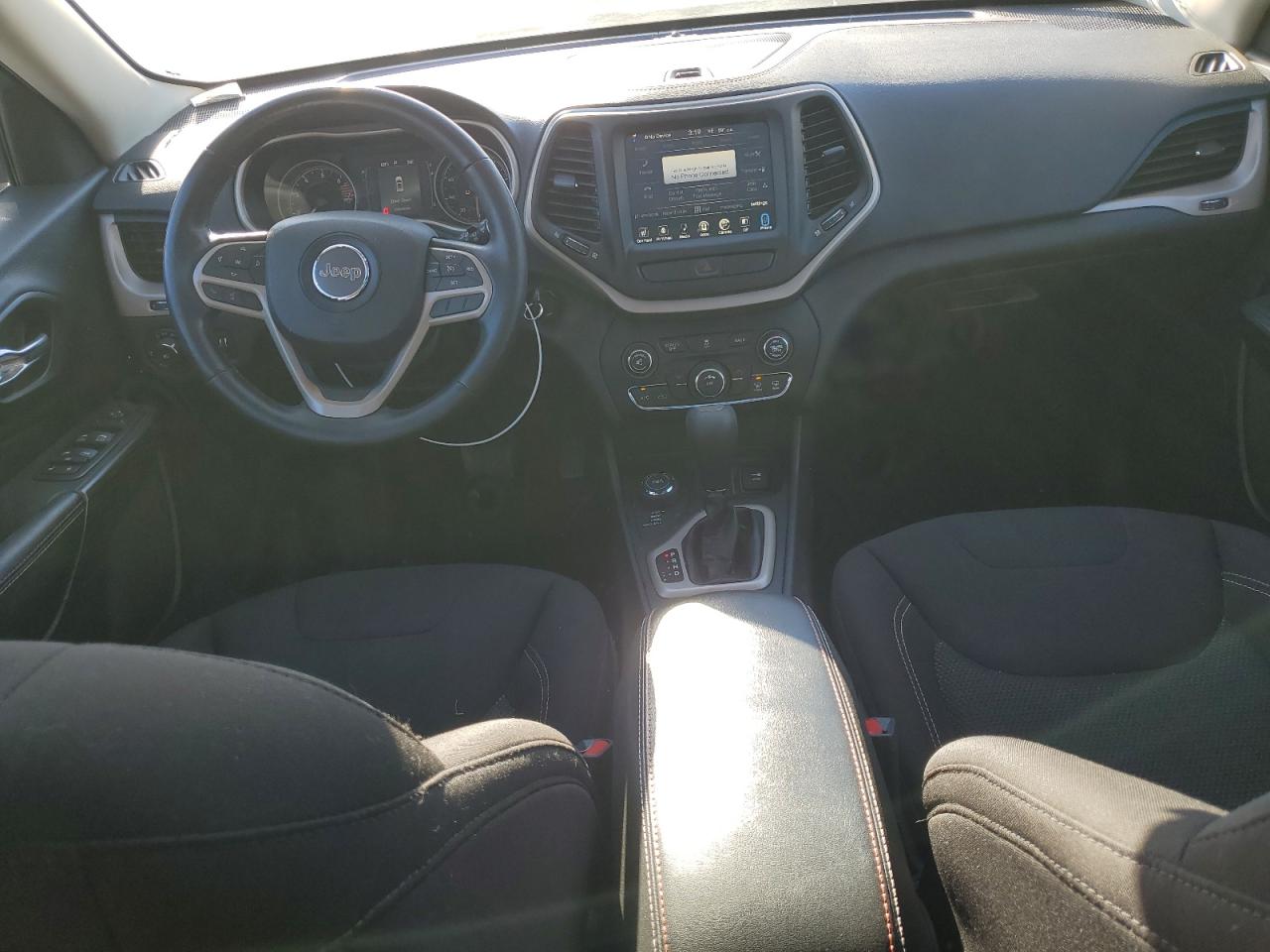 JEEP GRAND CHEROKEE LATITUDE