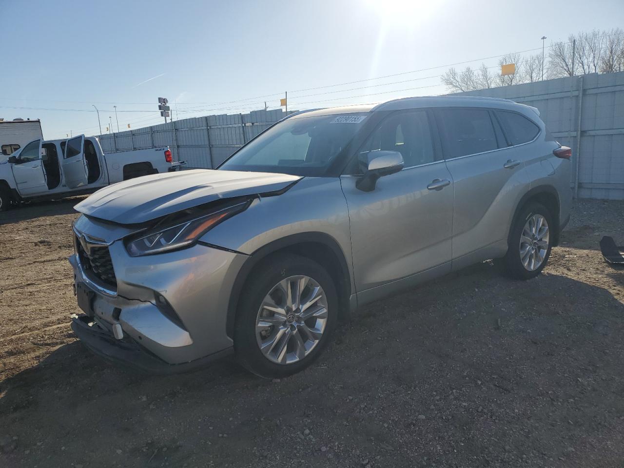 TOYOTA HIGHLANDER LIMITED