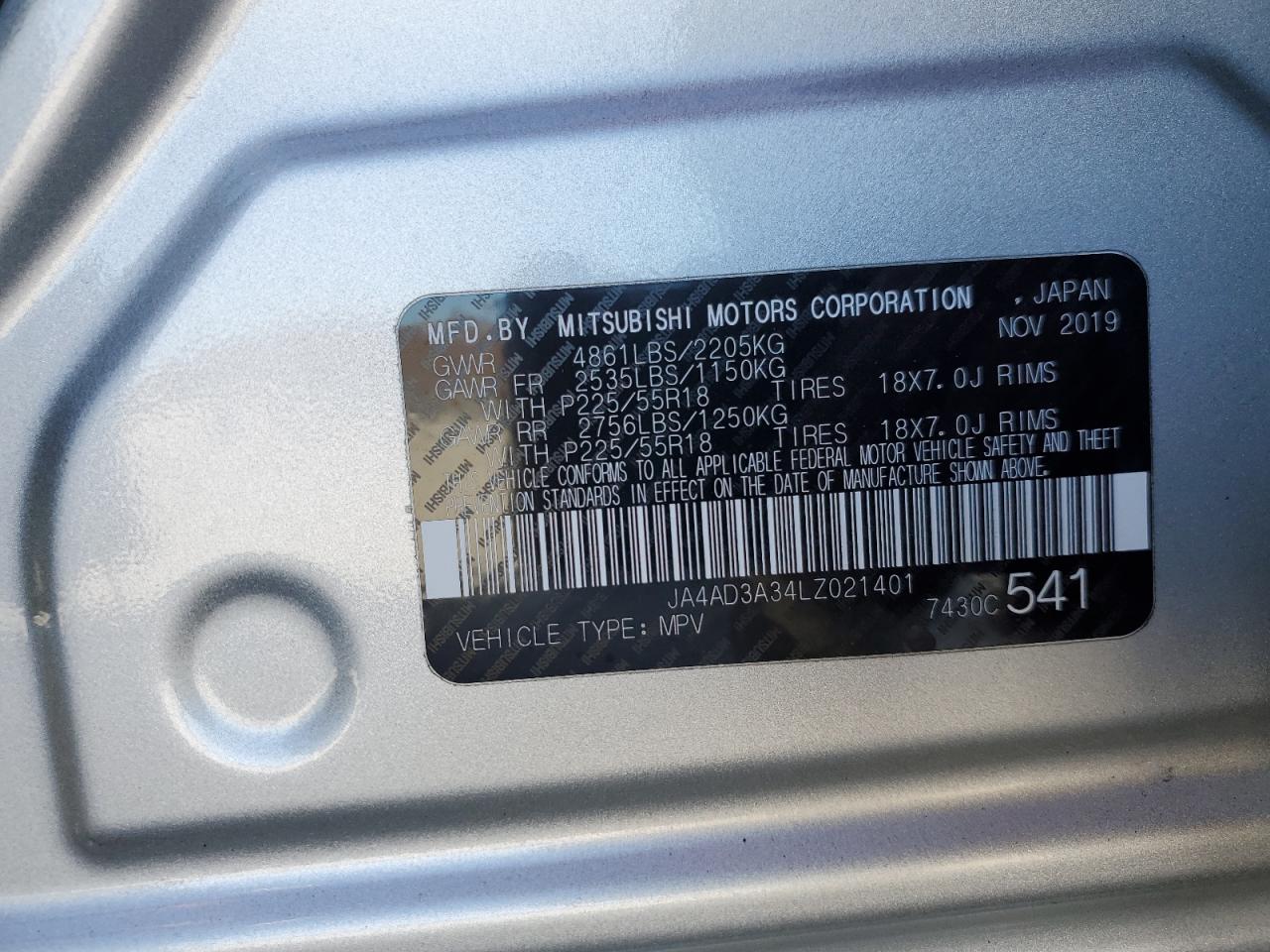 MITSUBISHI OUTLANDER SE