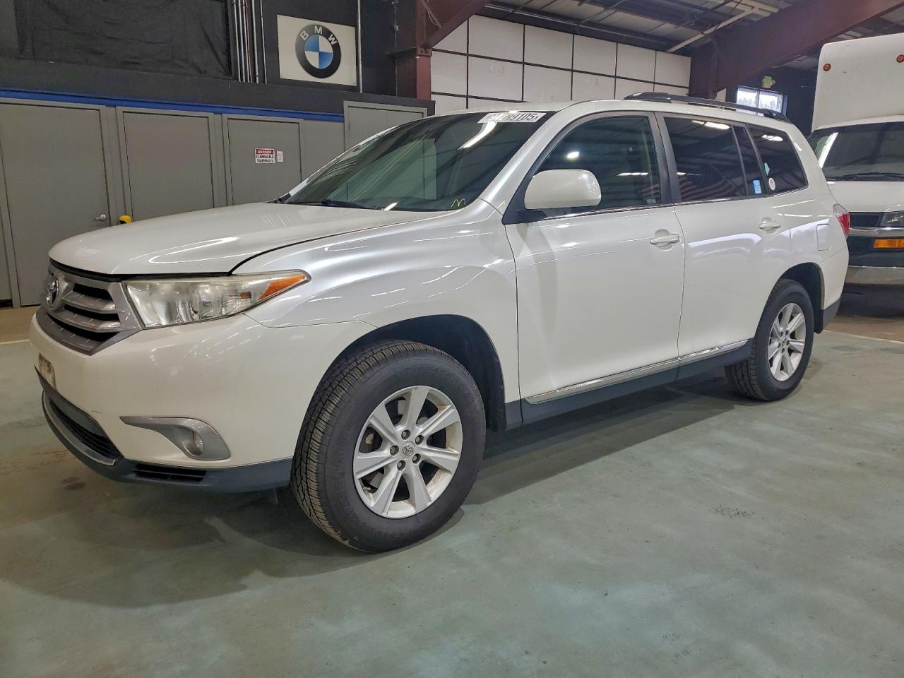TOYOTA HIGHLANDER BASE