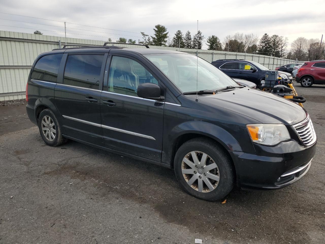 CHRYSLER TOWN & COUNTRY TOURING