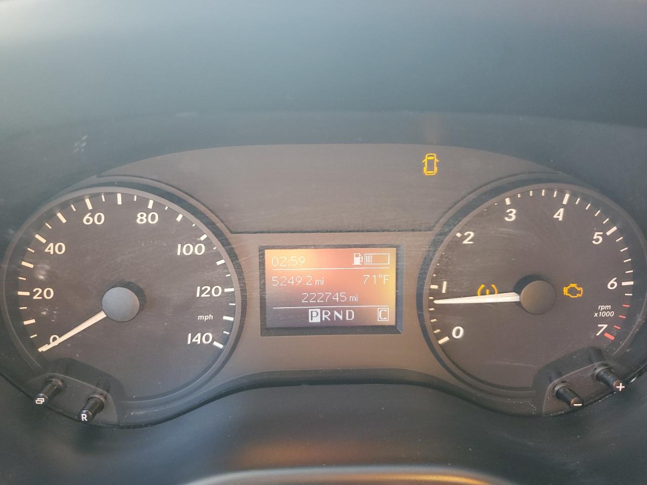 MERCEDES-BENZ METRIS