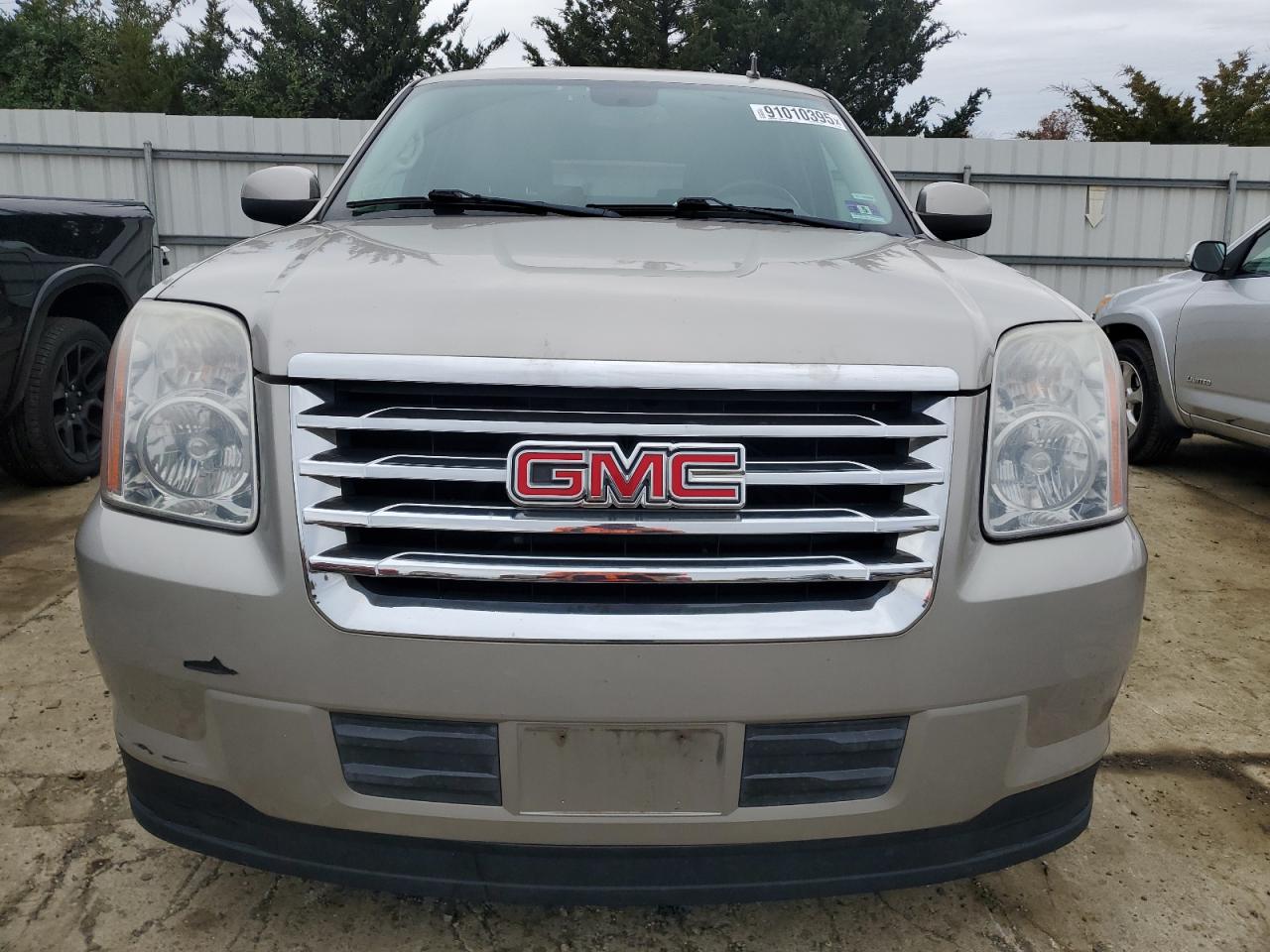 Lot #3310396987 2009 GMC YUKON HYBR