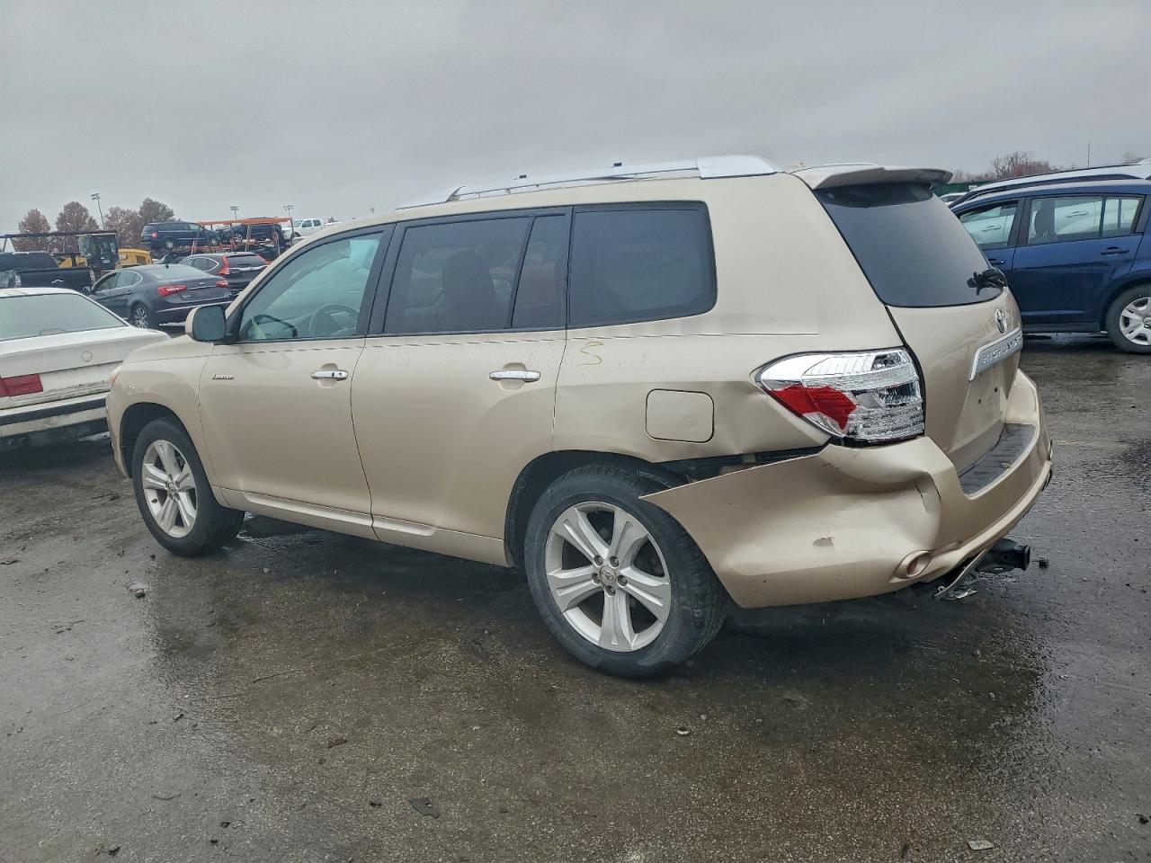 TOYOTA HIGHLANDER LIMITED