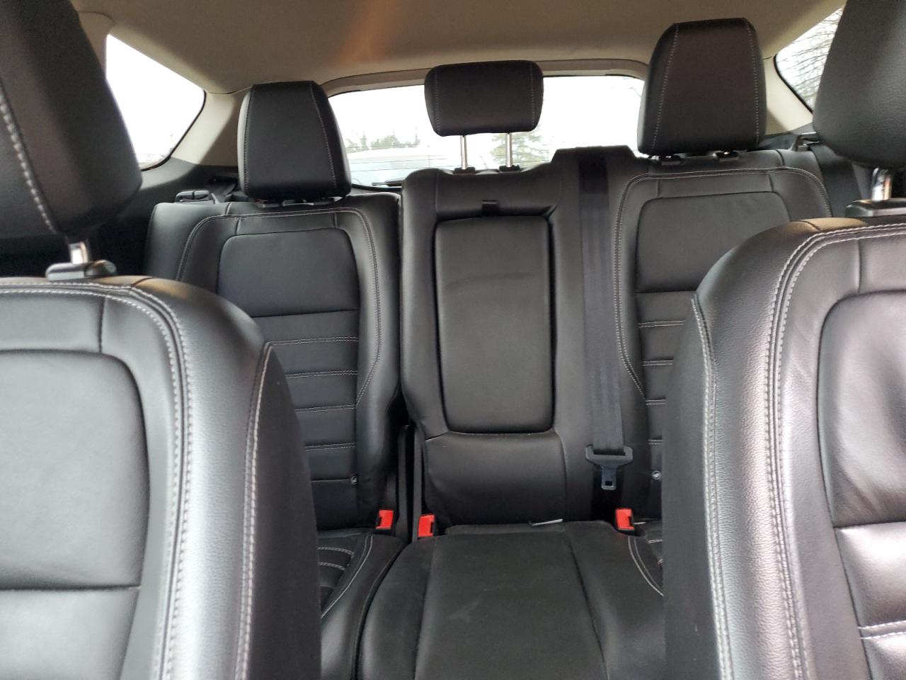 FORD ESCAPE TITANIUM