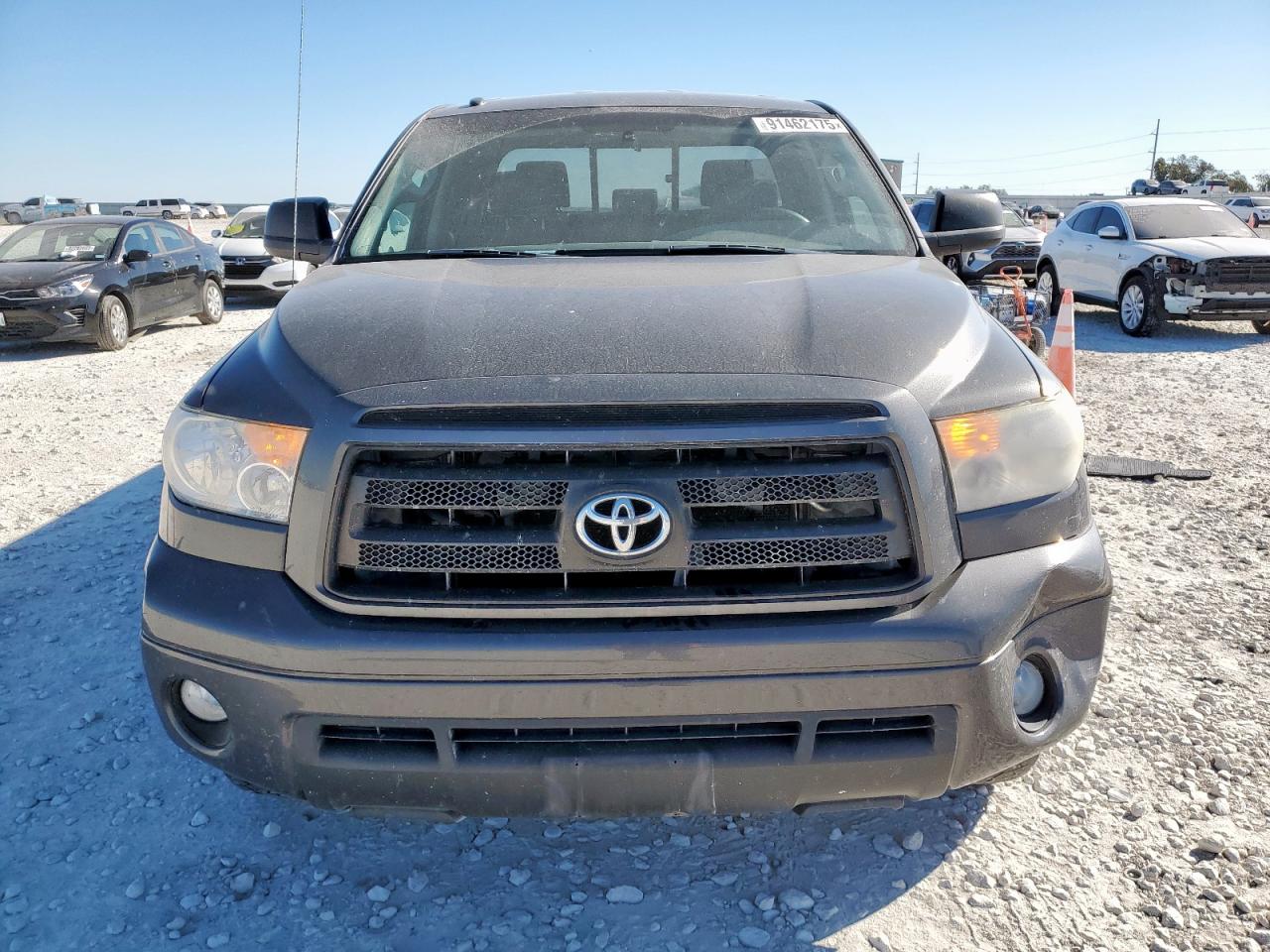 TOYOTA TUNDRA DOUBLE CAB SR5
