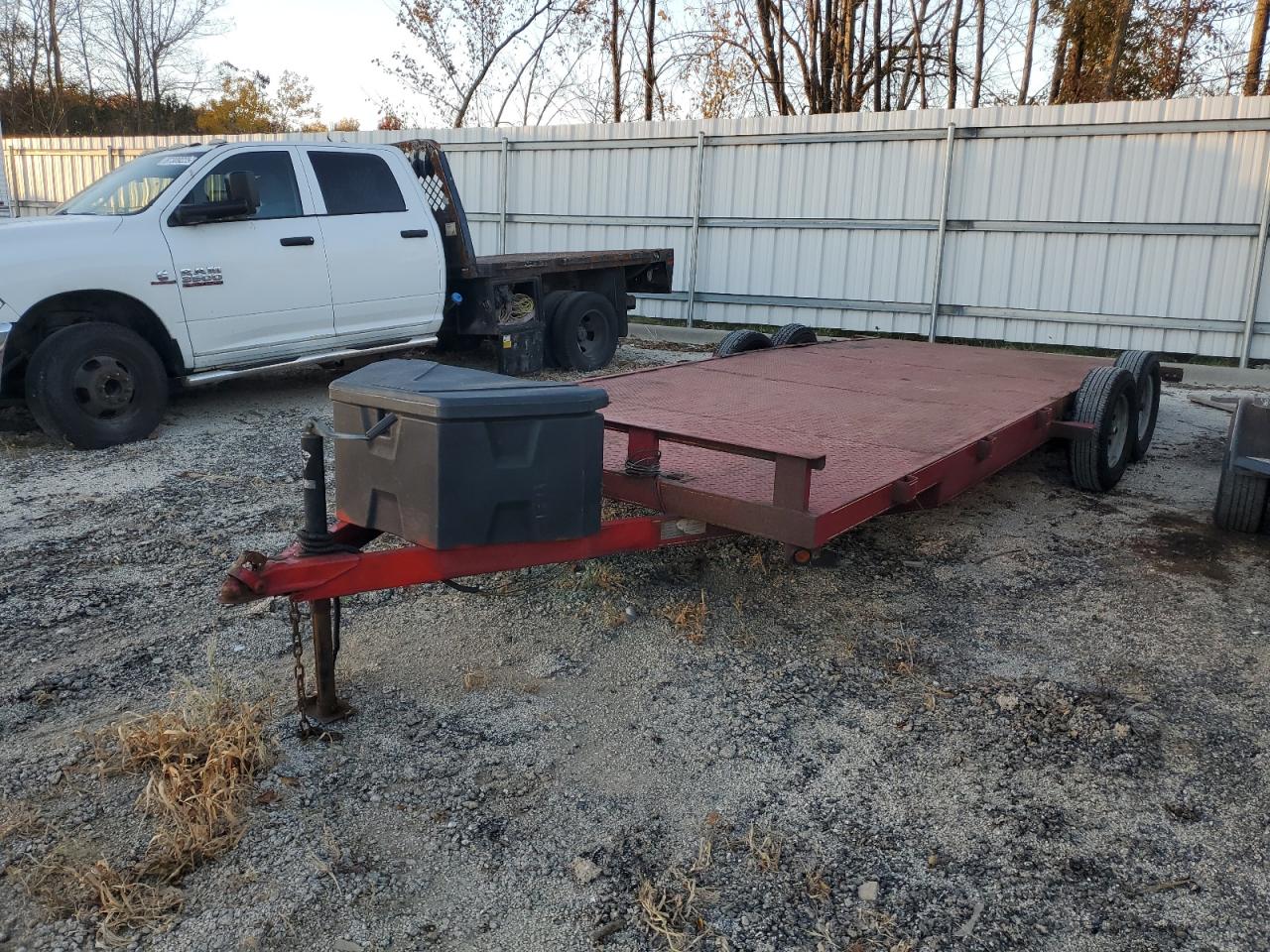 Lot #3284703026 2020 P & T UNKNOWN