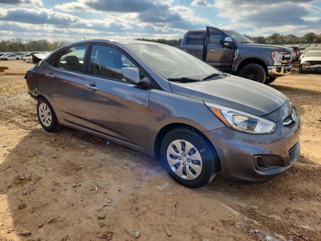 HYUNDAI ACCENT SE