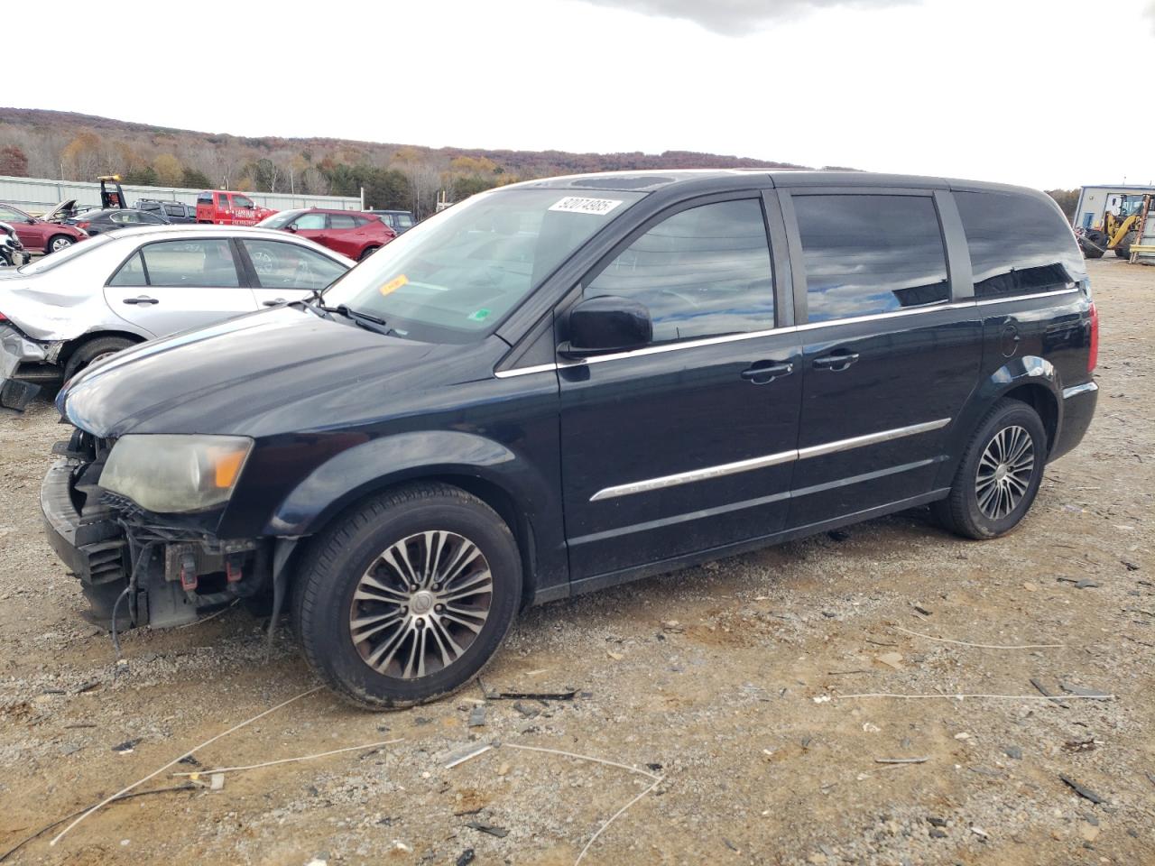 CHRYSLER TOWN & COUNTRY S