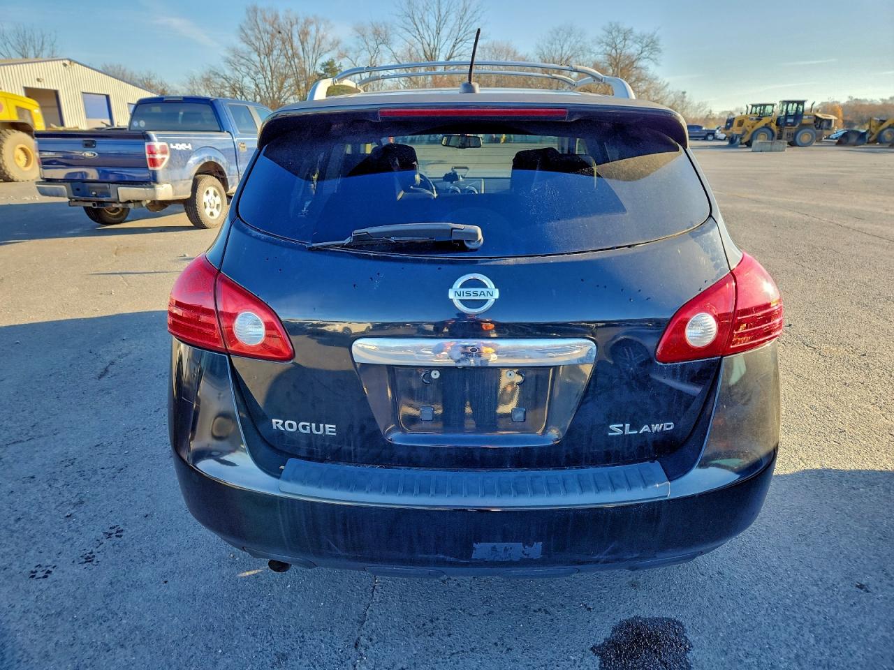 NISSAN ROGUE S