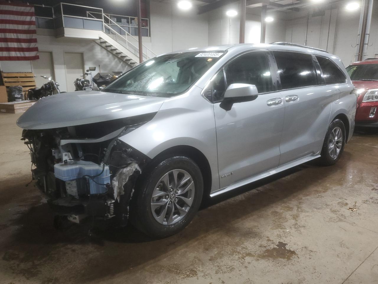 Lot #3287444070 2021 TOYOTA SIENNA XLE