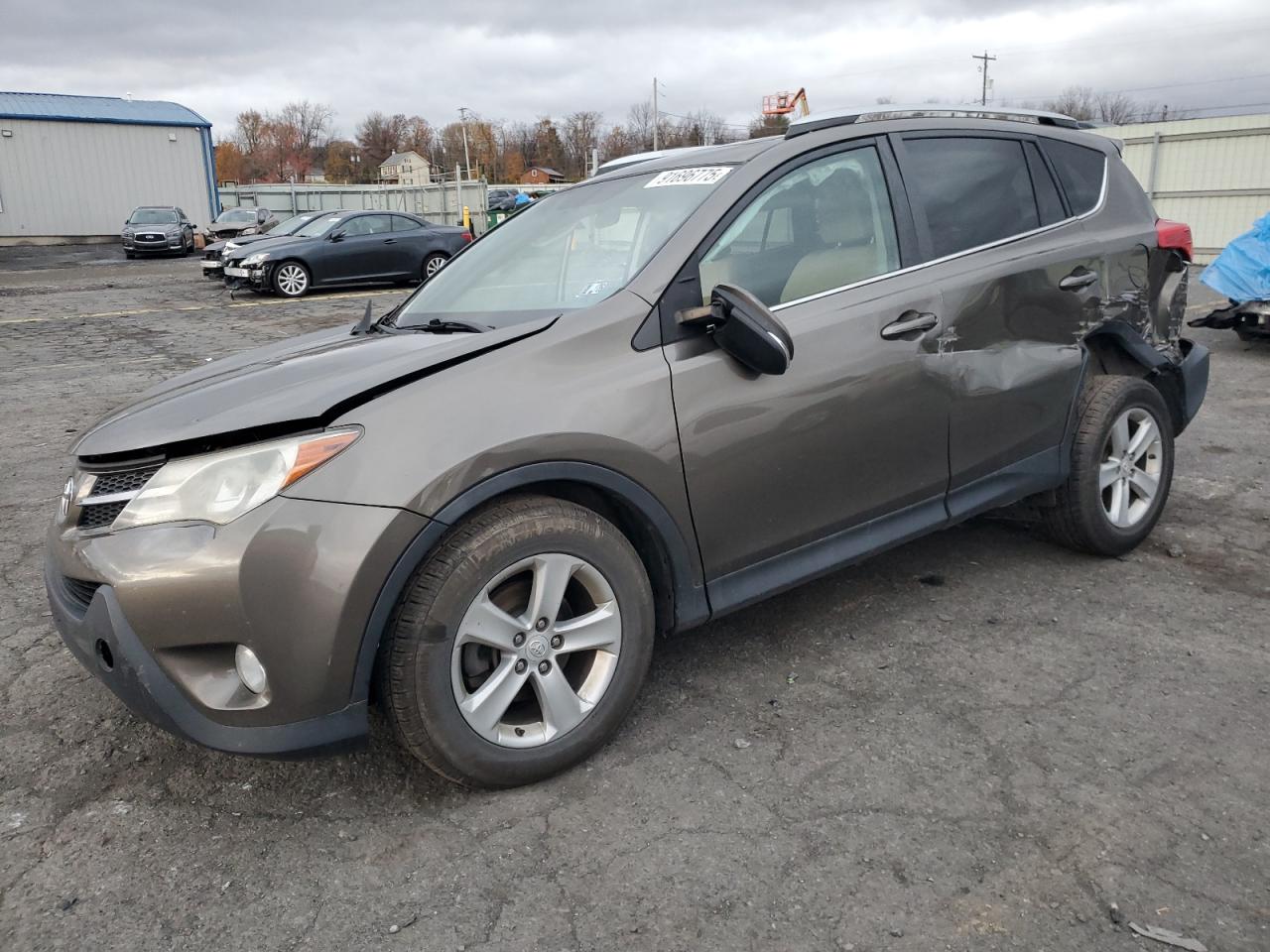 TOYOTA RAV4 XLE