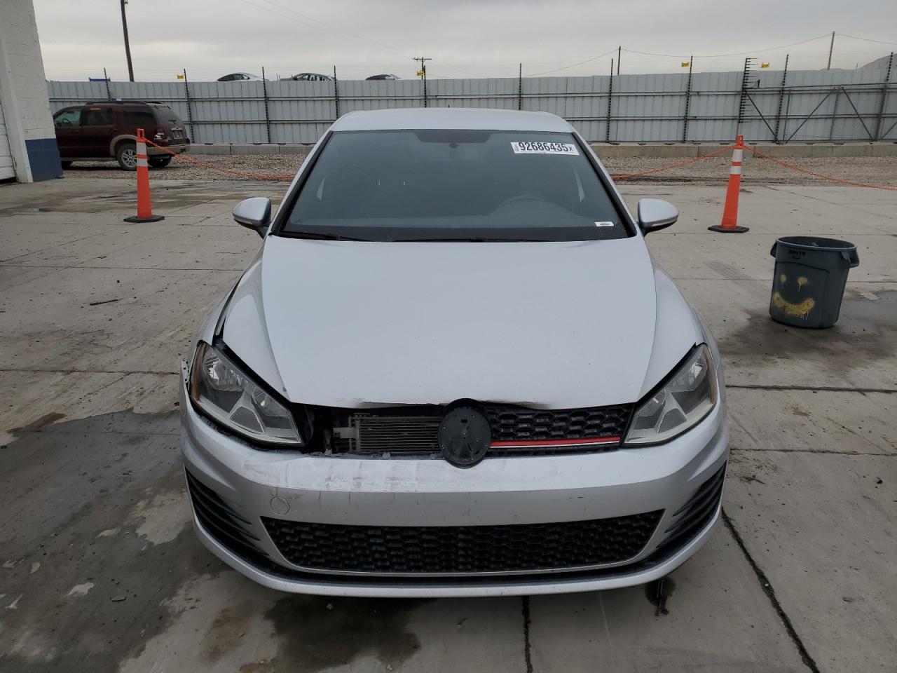 VOLKSWAGEN GOLF GTI S