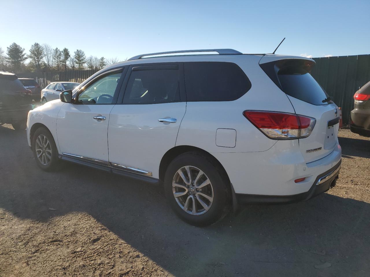 NISSAN PATHFINDER S