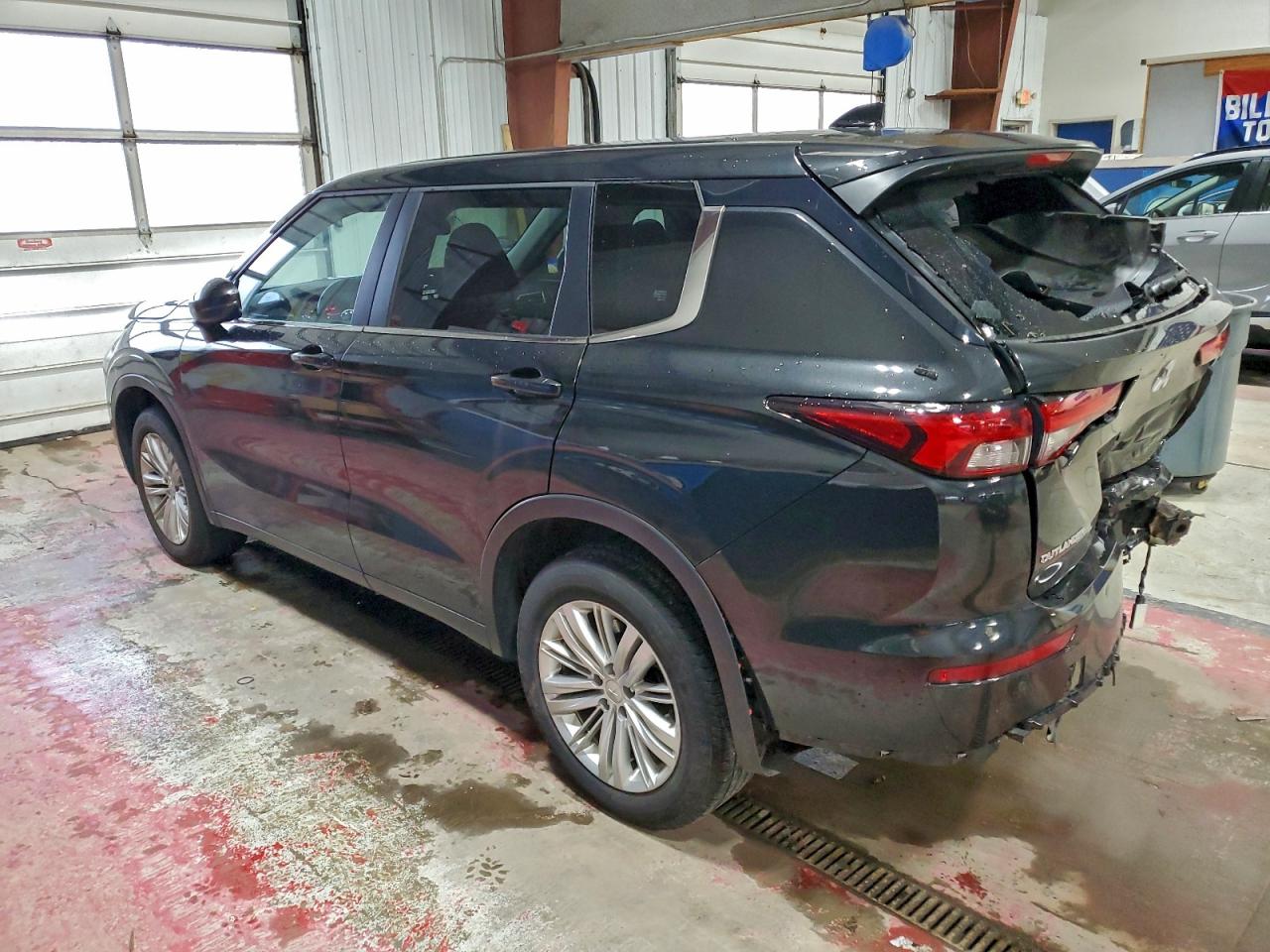 MITSUBISHI OUTLANDER ES