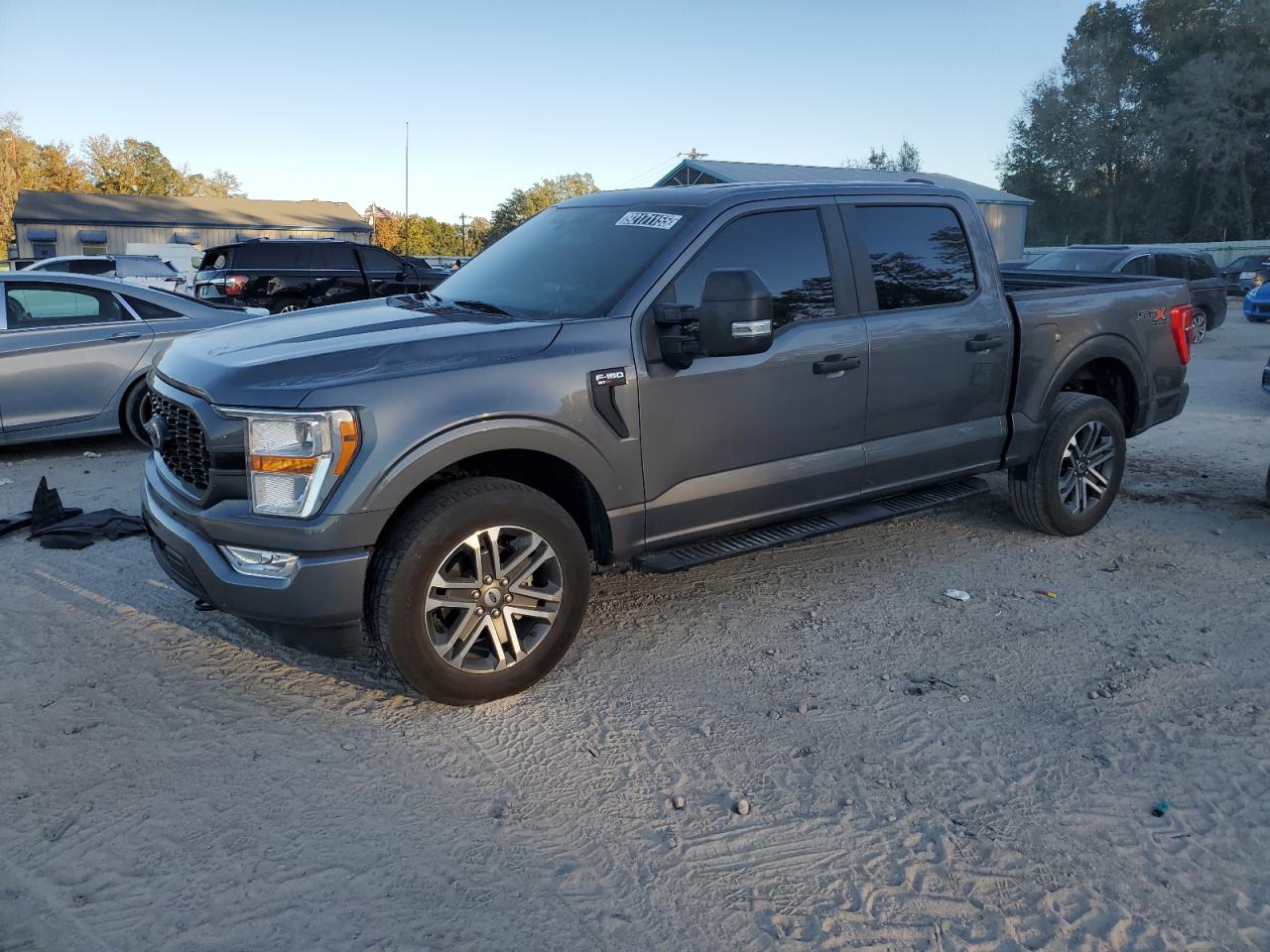 FORD F-150 SUPERCREW