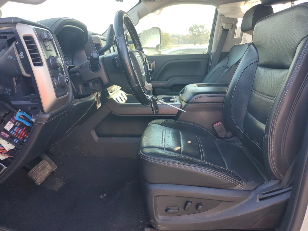 GMC SIERRA K2500 DENALI