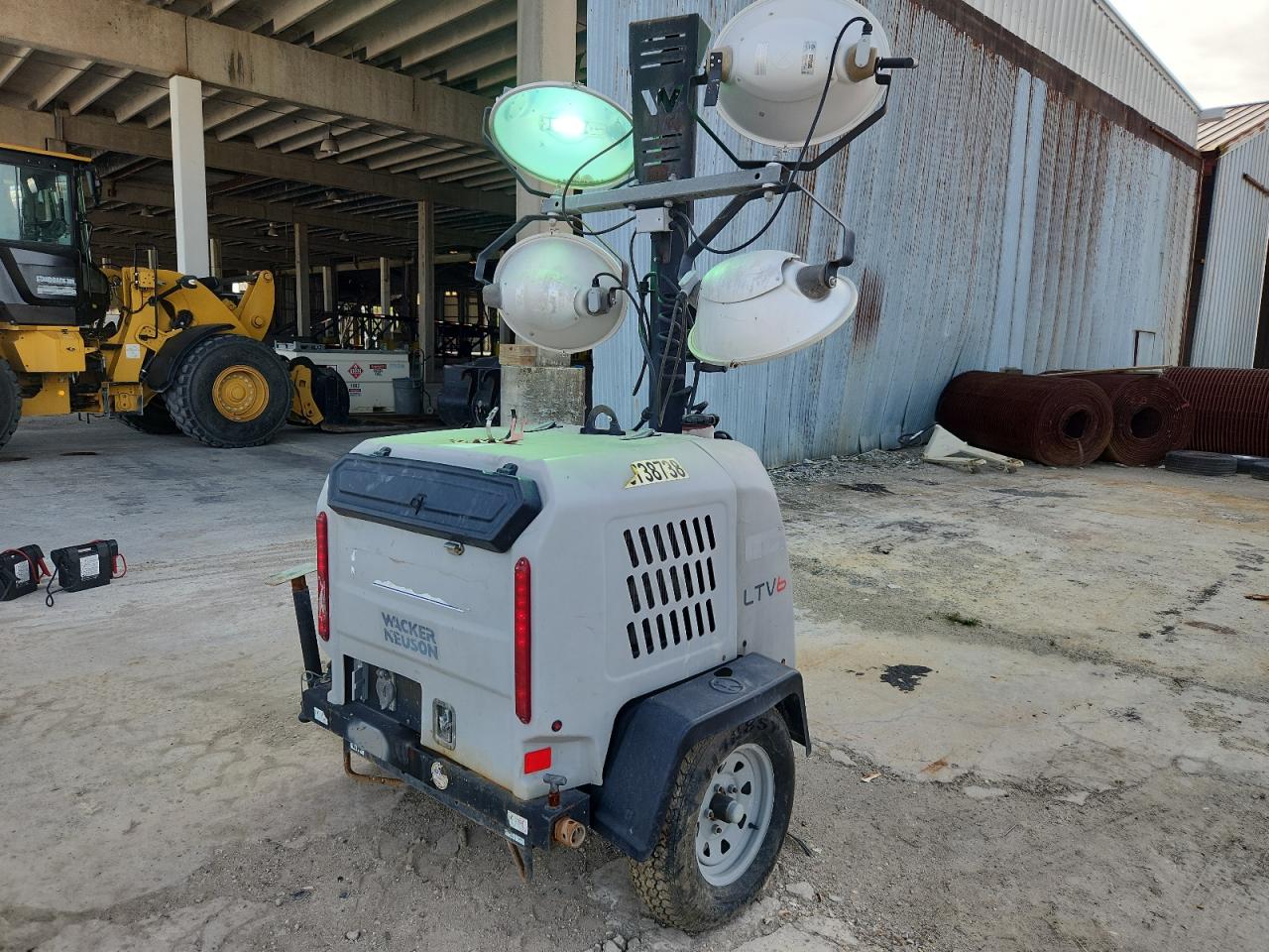 Lot #3304560473 2000 WACKE LIGHTTOWER